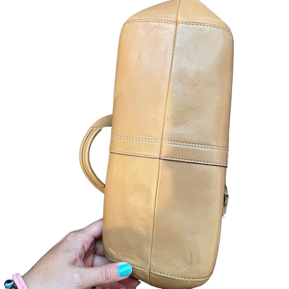 Vintage Coach SoHo Tan Leather Satchel Handbag - Picture 9 of 9